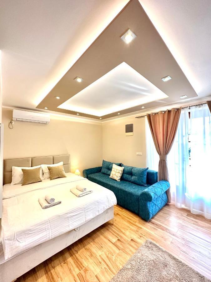 Villa Blanca Risan Exterior photo