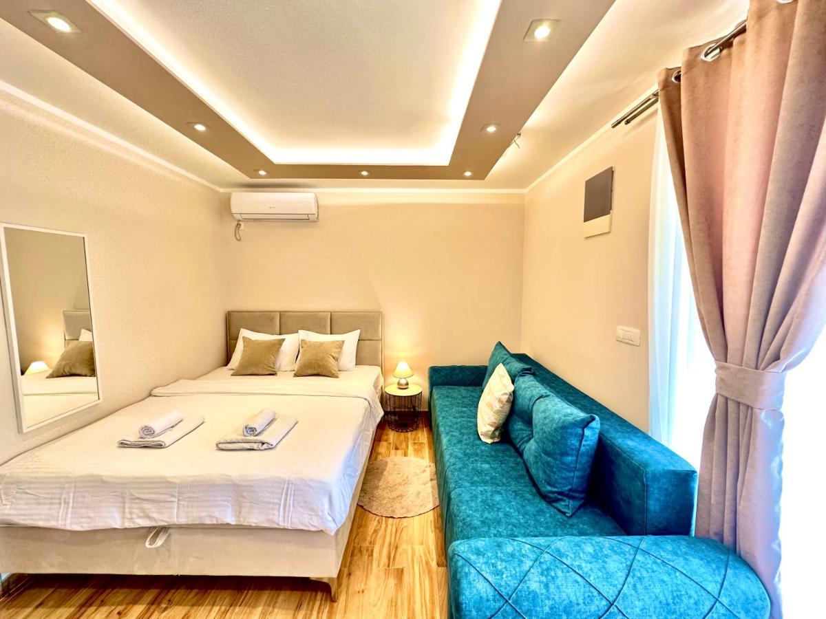 Villa Blanca Risan Exterior photo