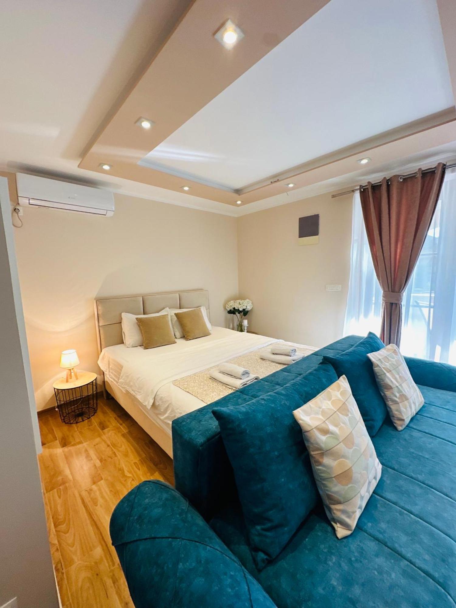 Villa Blanca Risan Exterior photo